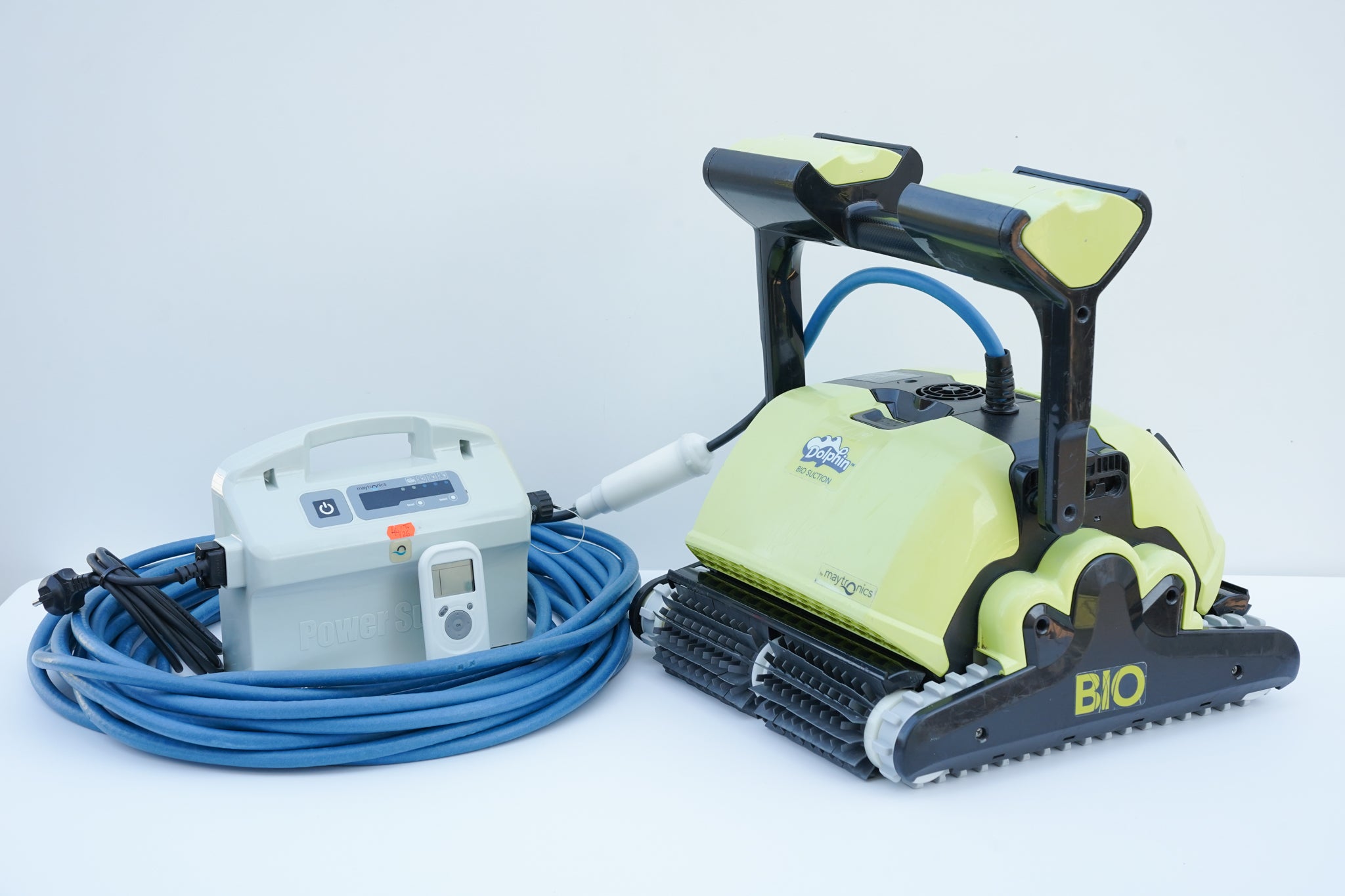 Dolphin BIO Suction Pool Robot