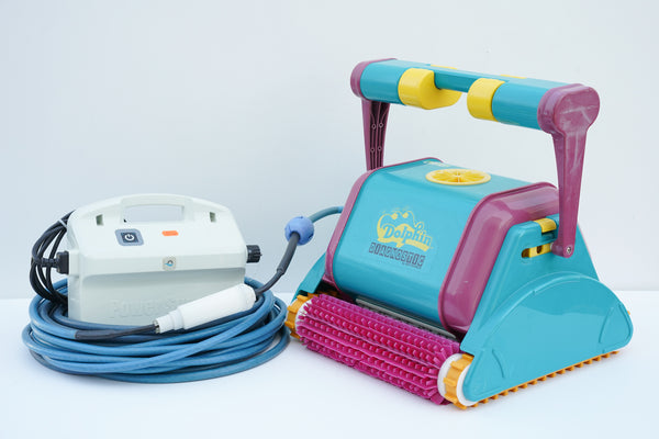 Dolphin Diagnostic Pool Robot