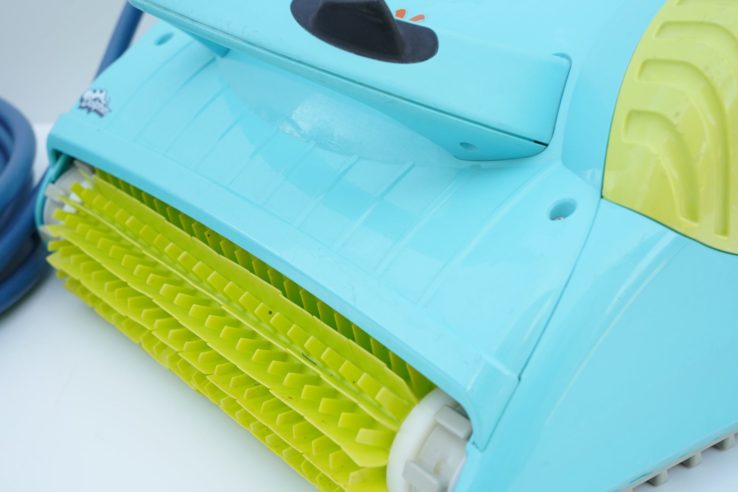 Robot de curățare pentru piscină Dolphin Moby Pro