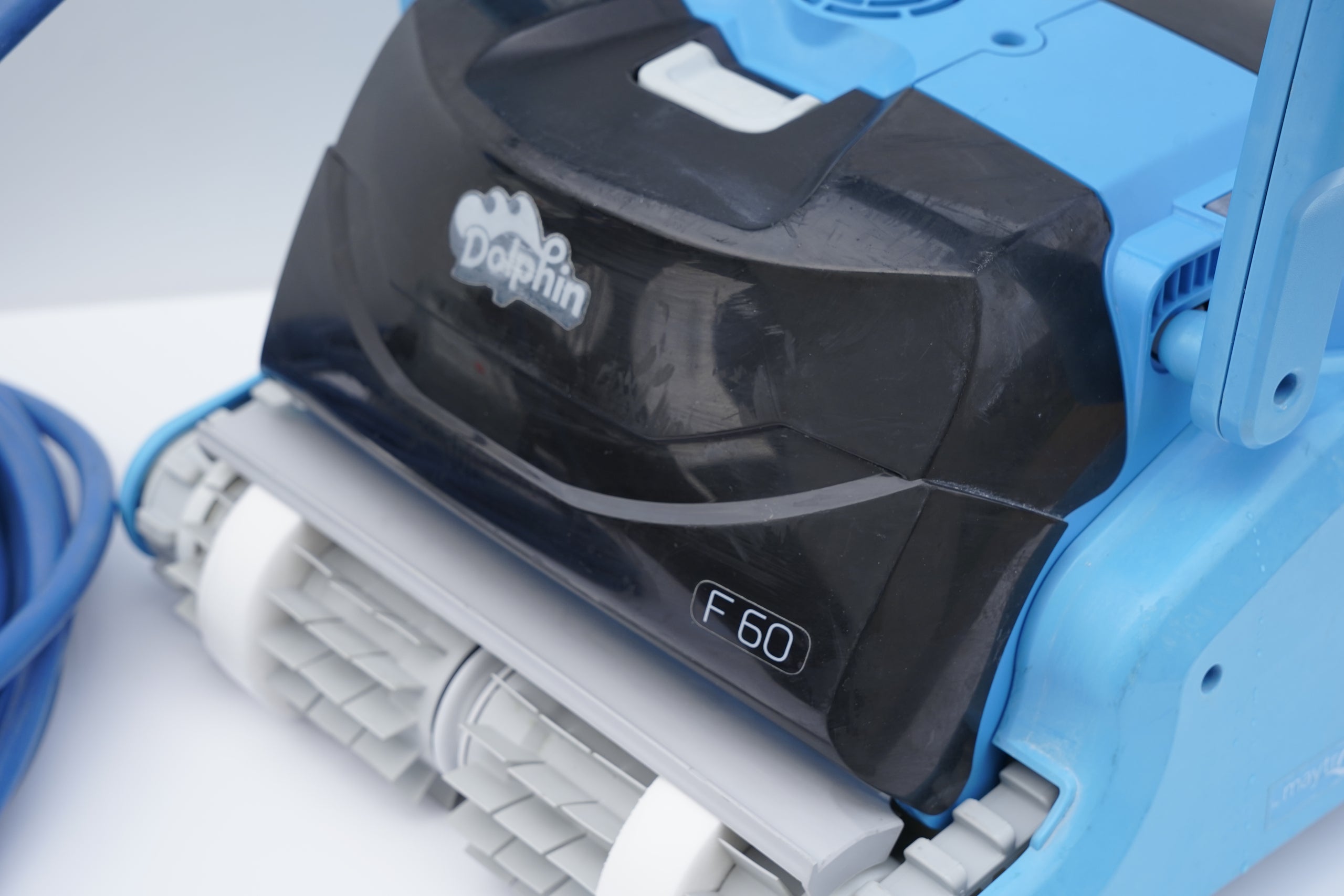 Robot curățare piscină Dolphin Maytronics F60