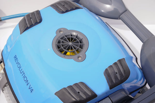 Robot curățare piscină Dolphin Revolution V4