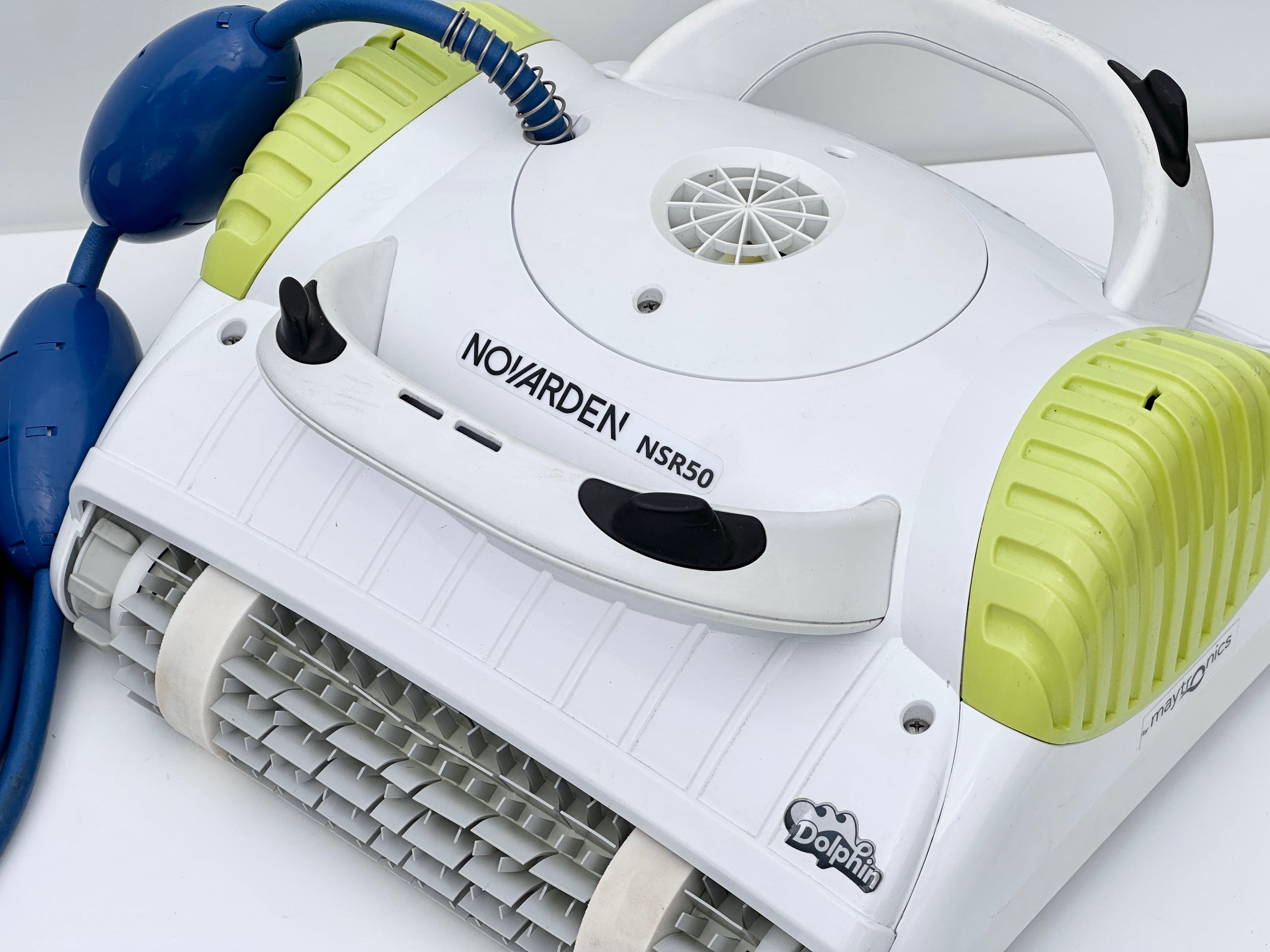 Robot curățare piscină Dolphin Novarden NSR50