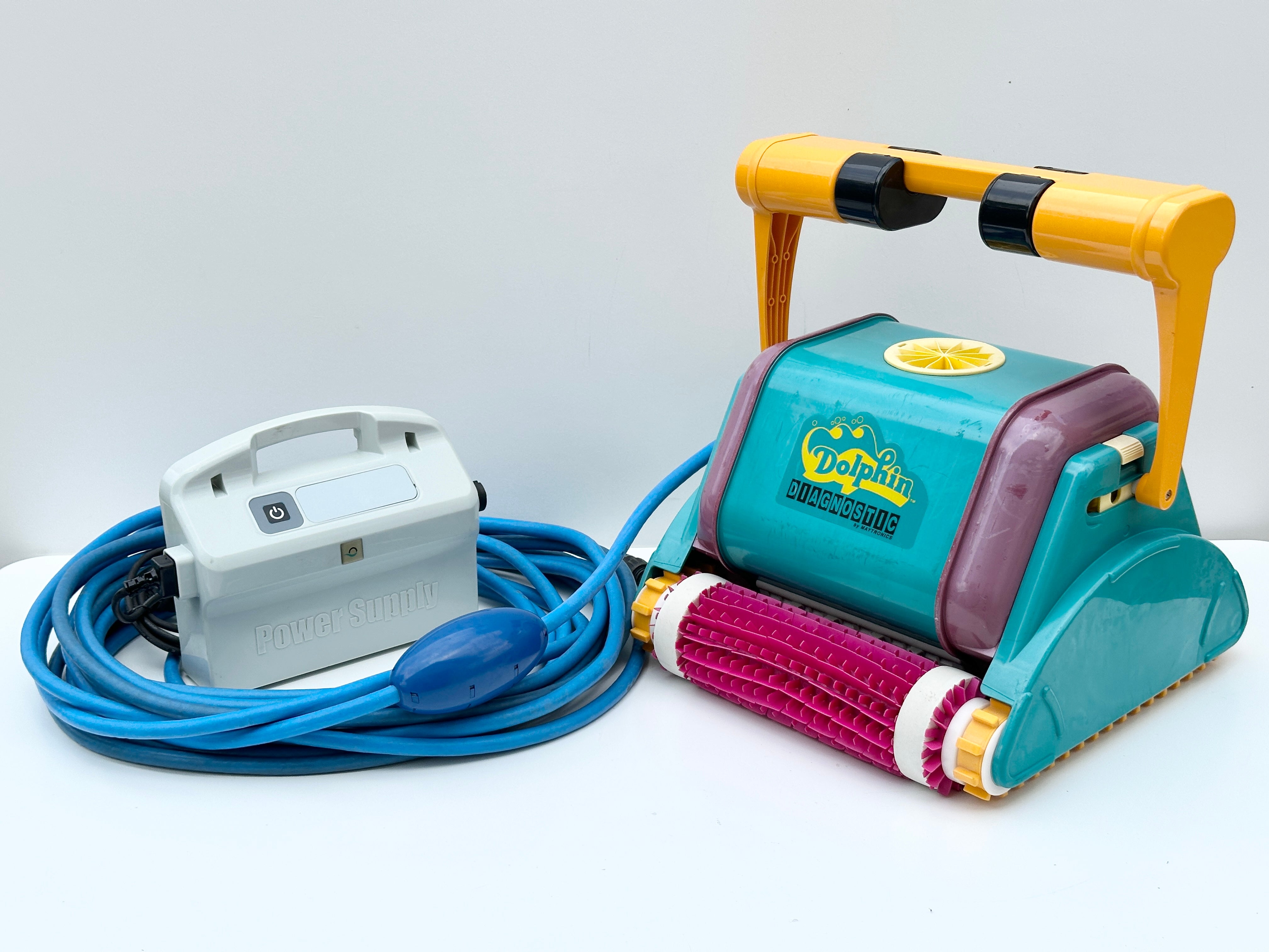 Robot de piscină Dolphin Diagnostic 2001