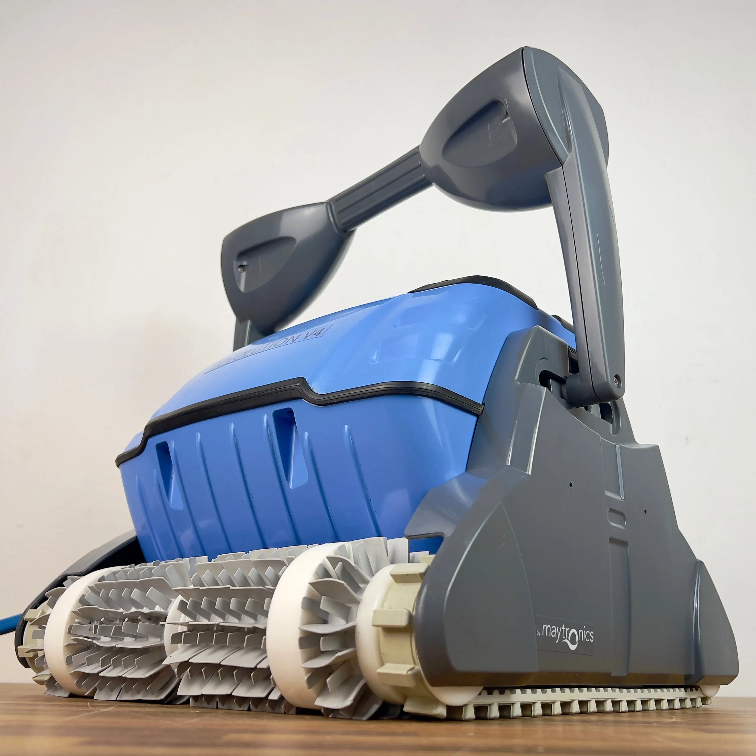 Robot piscina Dolphin Revolution V4 - MetodoBlu