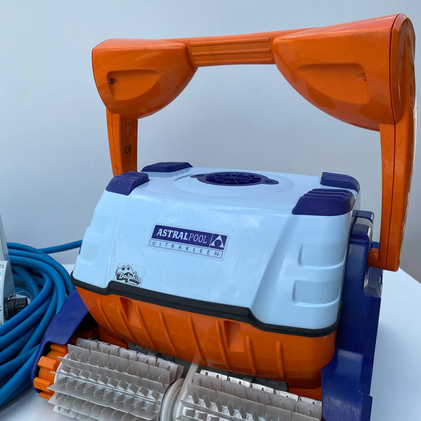 Robot piscine Dolphin Astralpool Ultrakleen