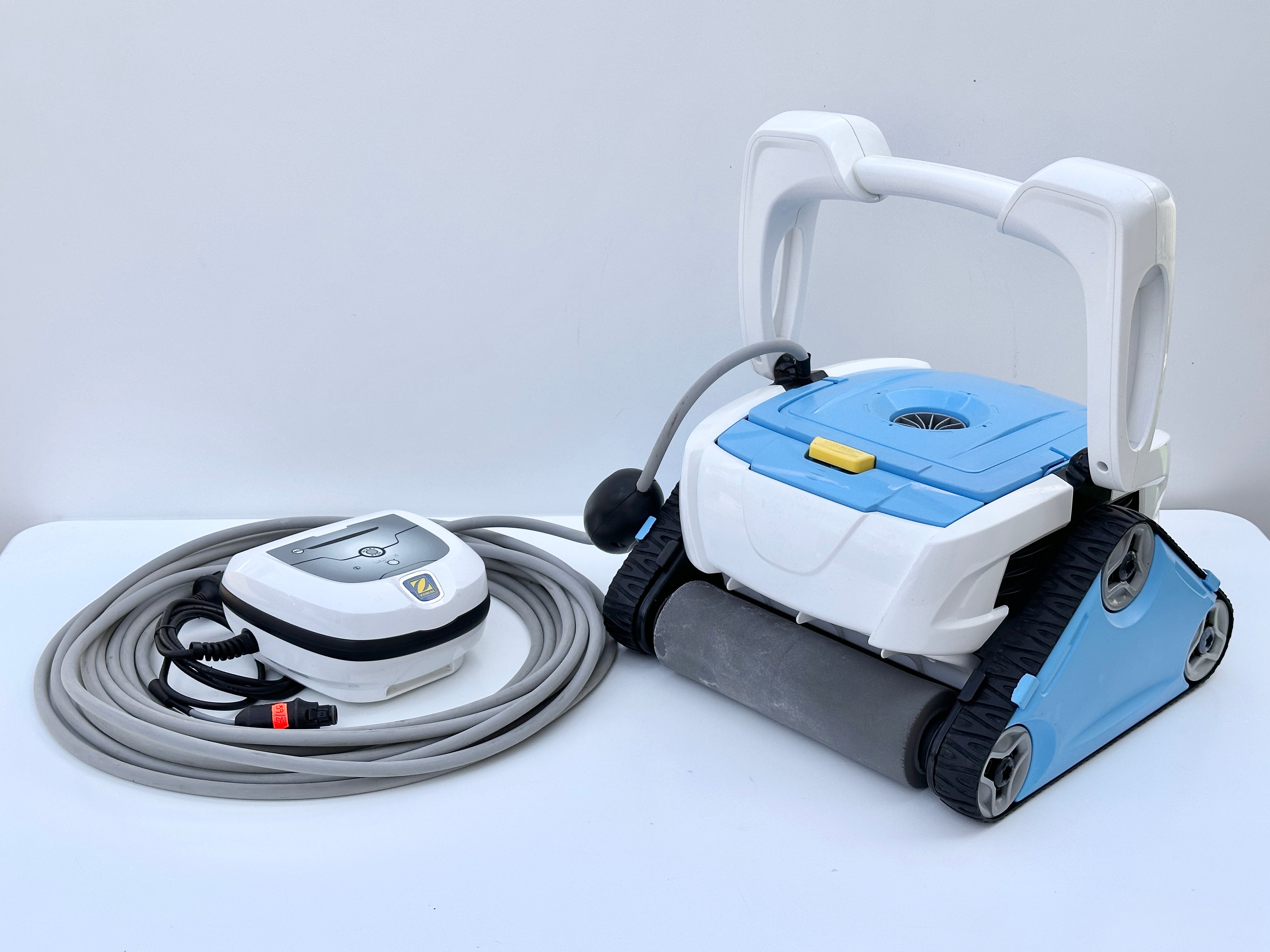 Robot pool cleaner Zodiac CyclonX RC4360