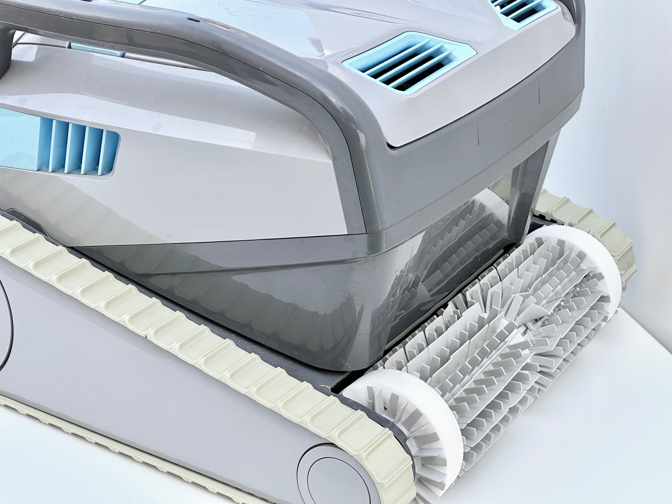 Robot piscina Dolphin Maytronics Zenit 60