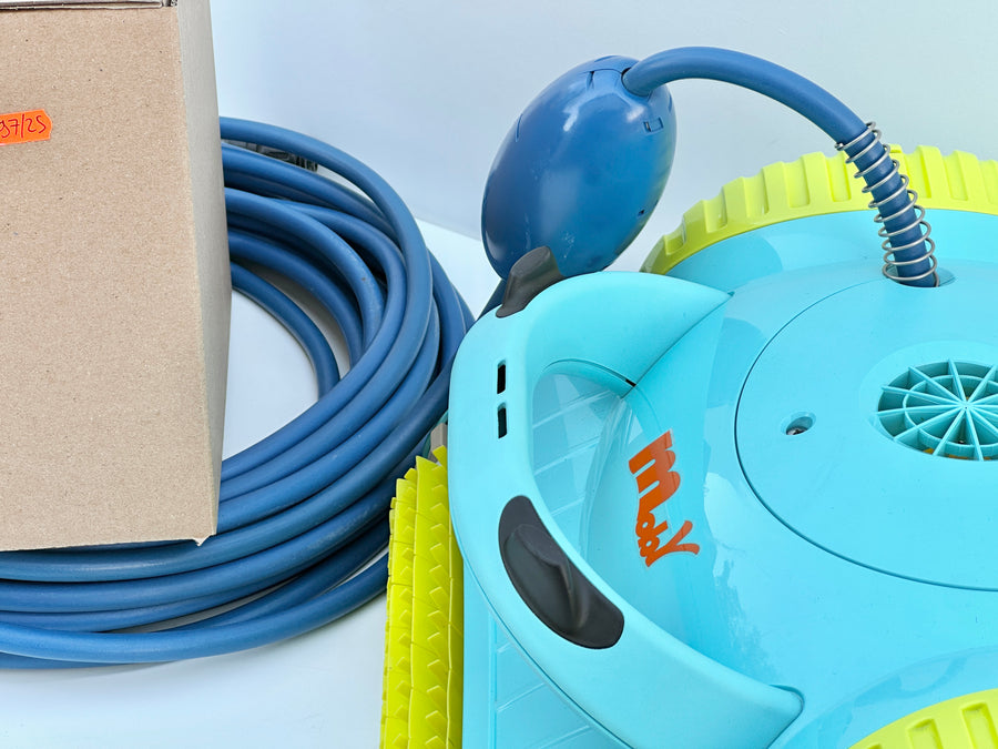 Dolphin Moby Pro Pool Robot