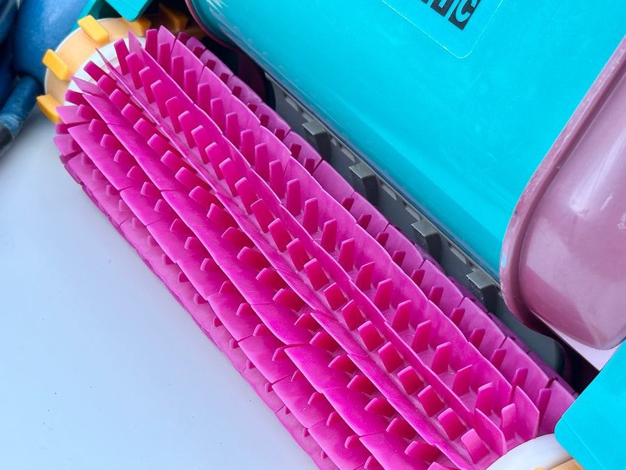 Robot de curățare pentru piscină Dolphin Diagnostic 2001