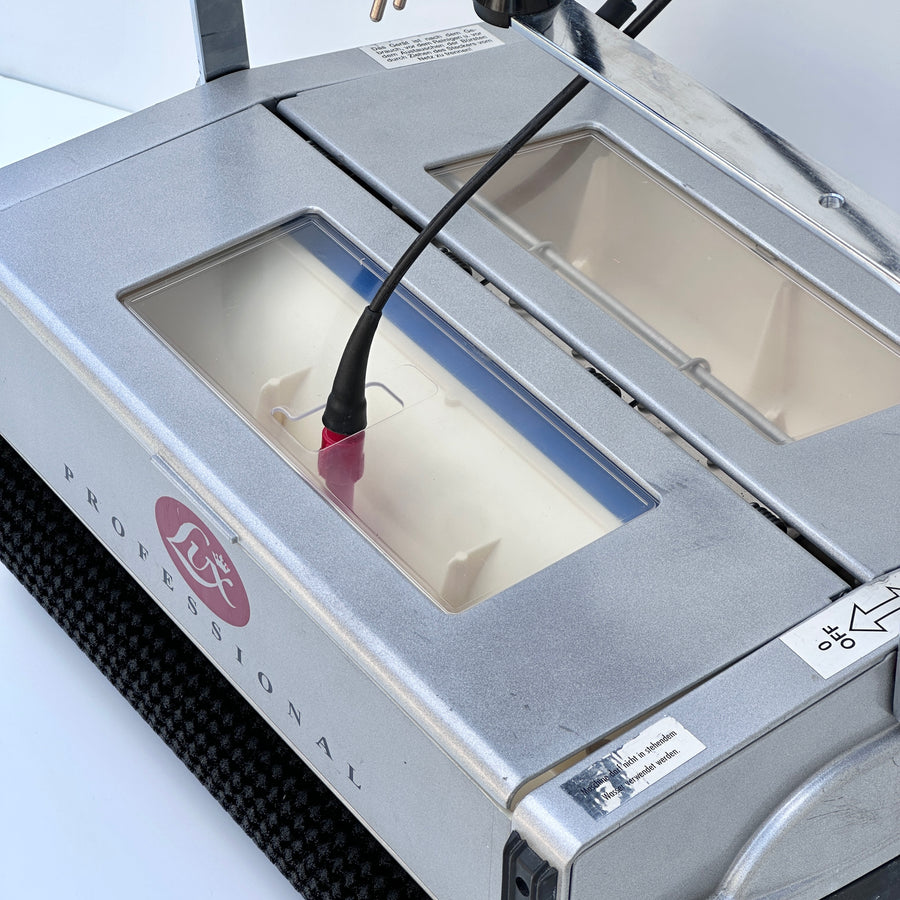 Aparat profesional de spălat pardoseli Rotowash R4