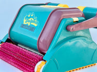 Dolphin Diagnostic Pool Robot