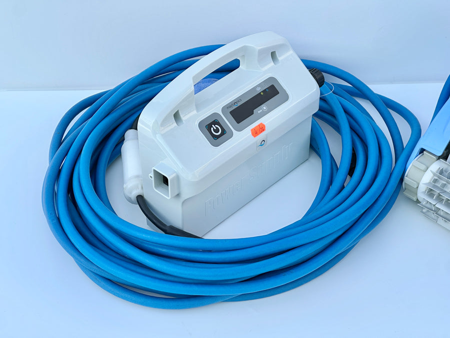 Robot de curățare pentru piscină Dolphin Dynamic Plus