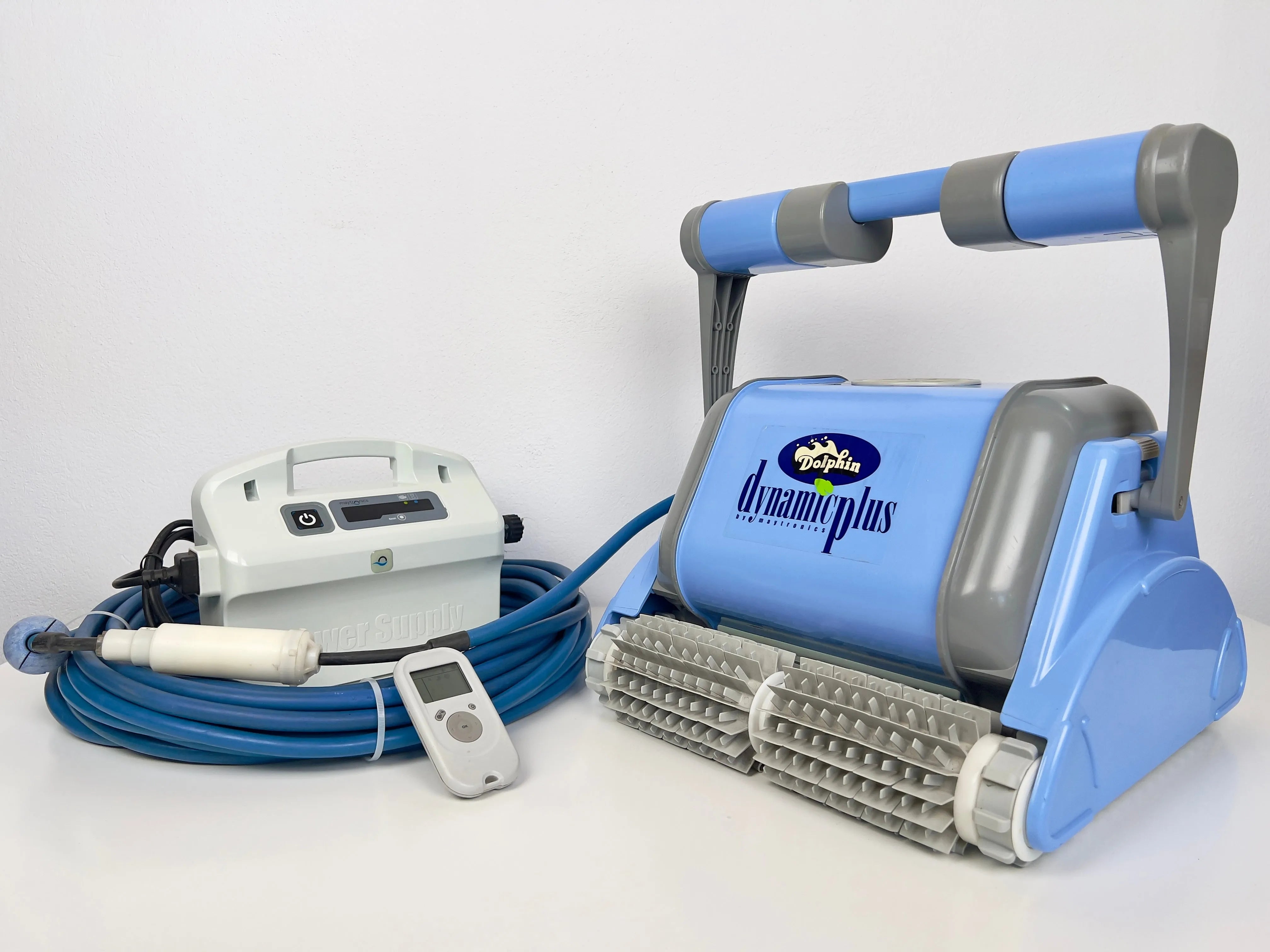 Robot Piscina Dolphin Dynamic PROX FINO A 20 METRI + Carrello GRATIS - MetodoBlu