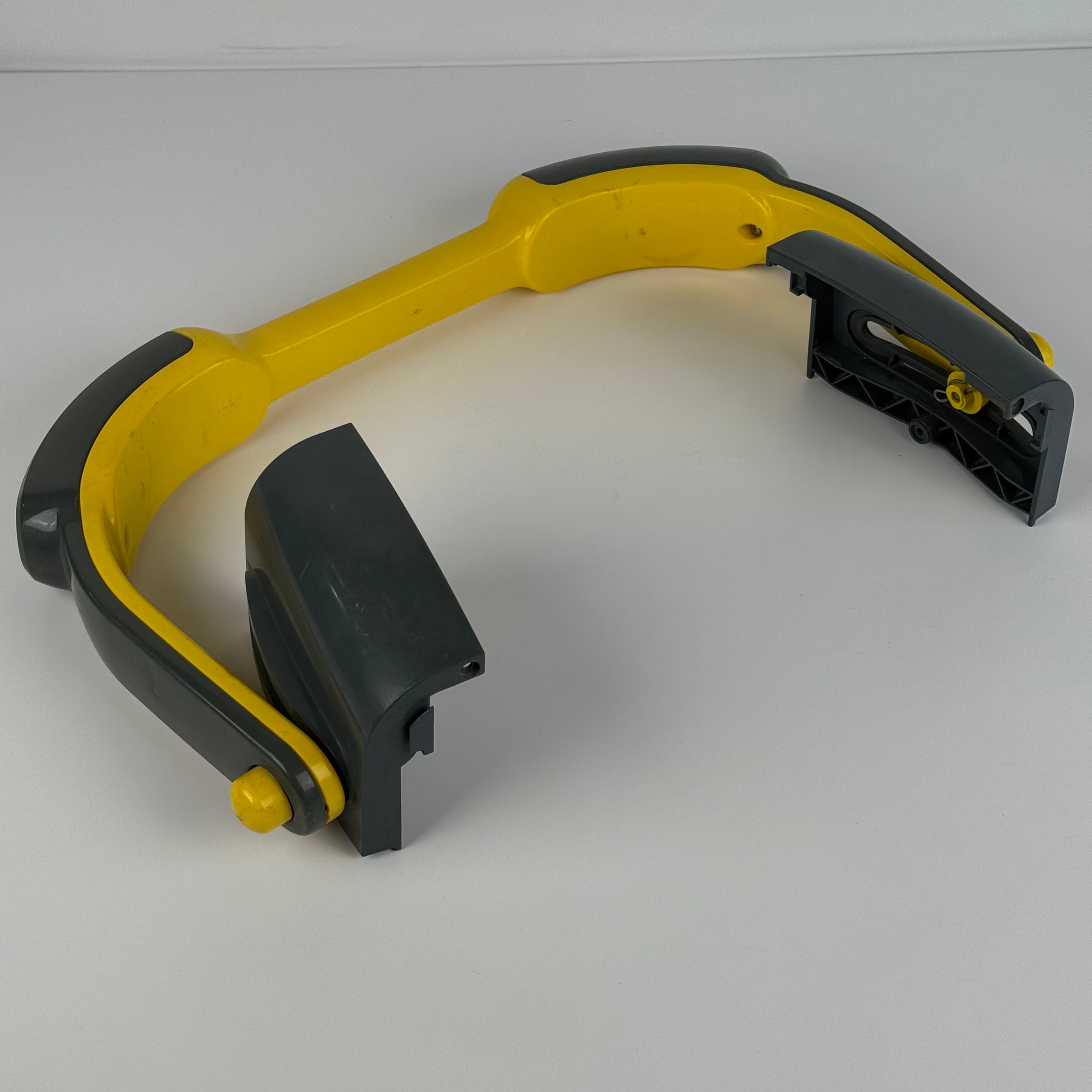 Mango Robot Piscina Aquabot BWT MAX 400 - Usado