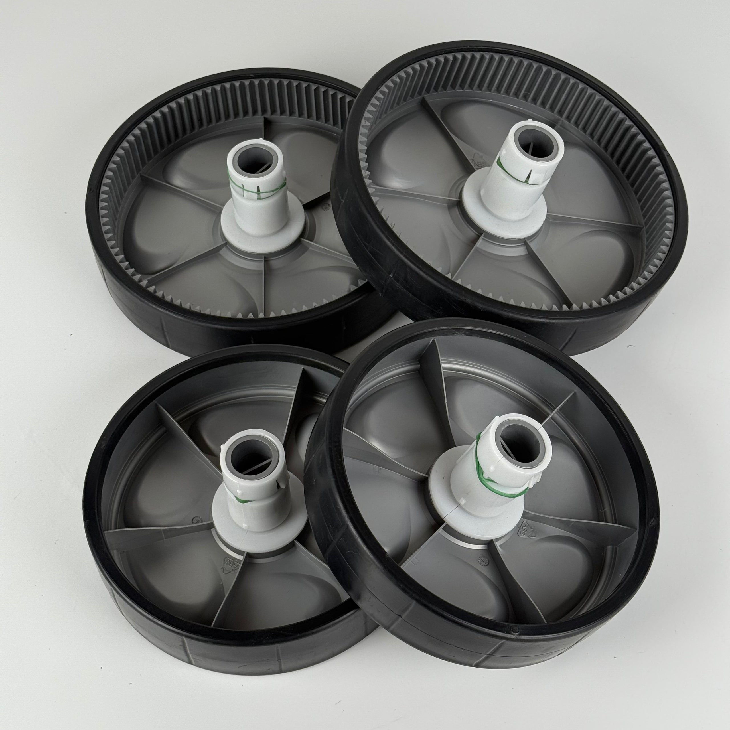Set 4 Ruedas USADAS Grises Robot Piscina Zodiac Vortex R0636100 + R0636001 - Usado
