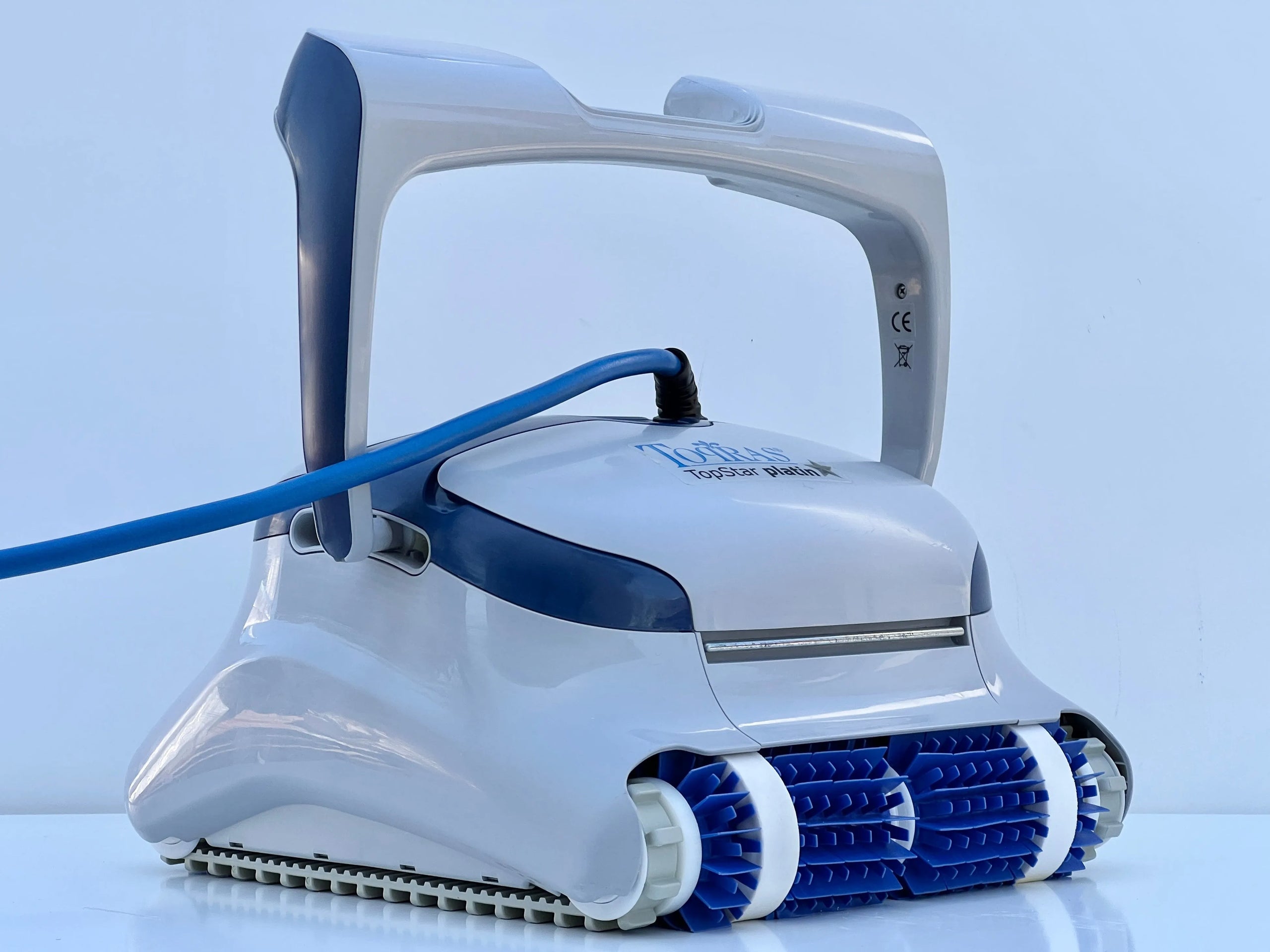 Dolphin Maytronics TopStar Platinum Wifi IOT Pool Robot