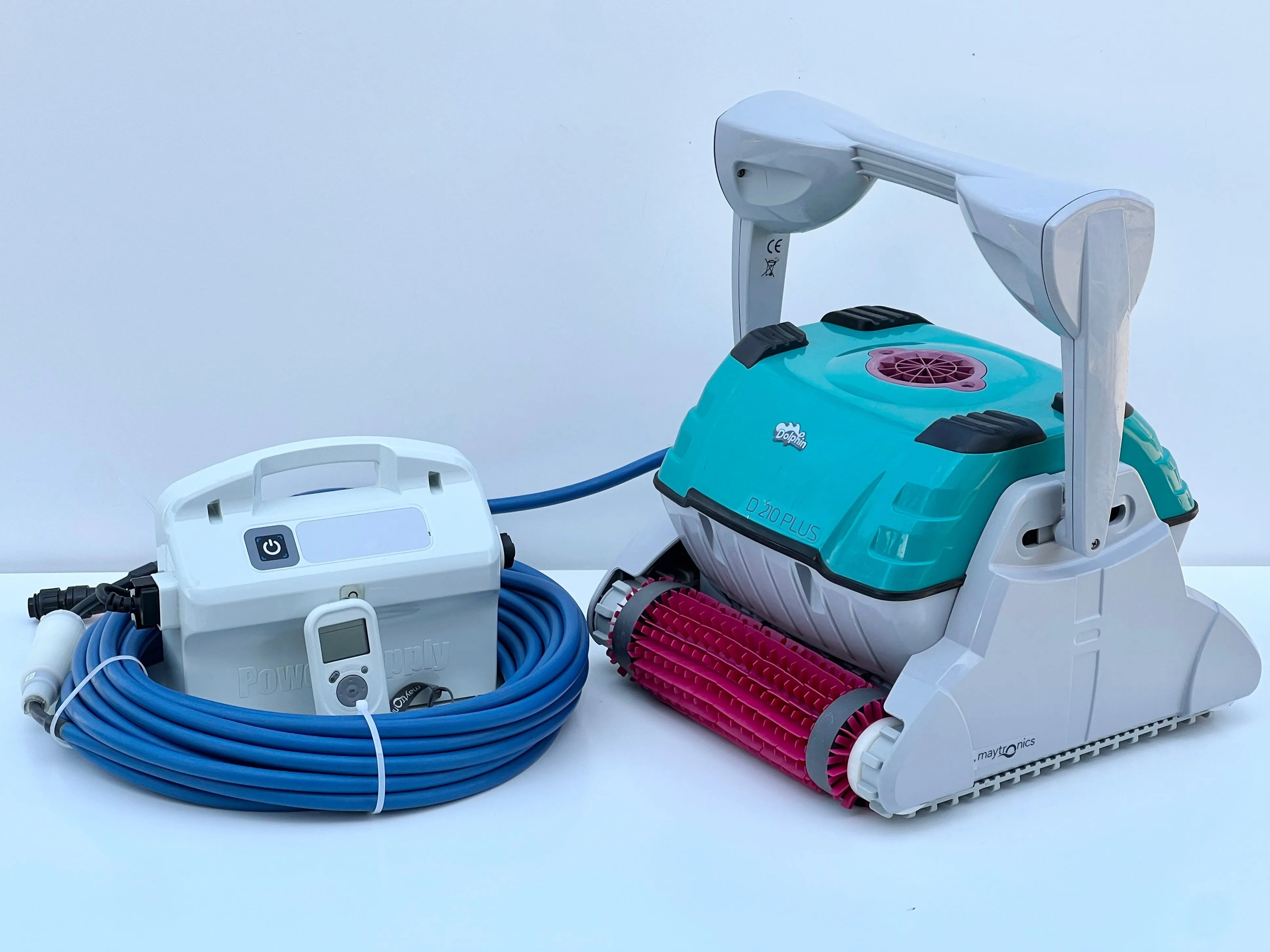 Robot de piscină Dolphin D210 PLUS