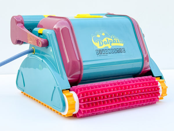 Dolphin Diagnostic Pool Robot