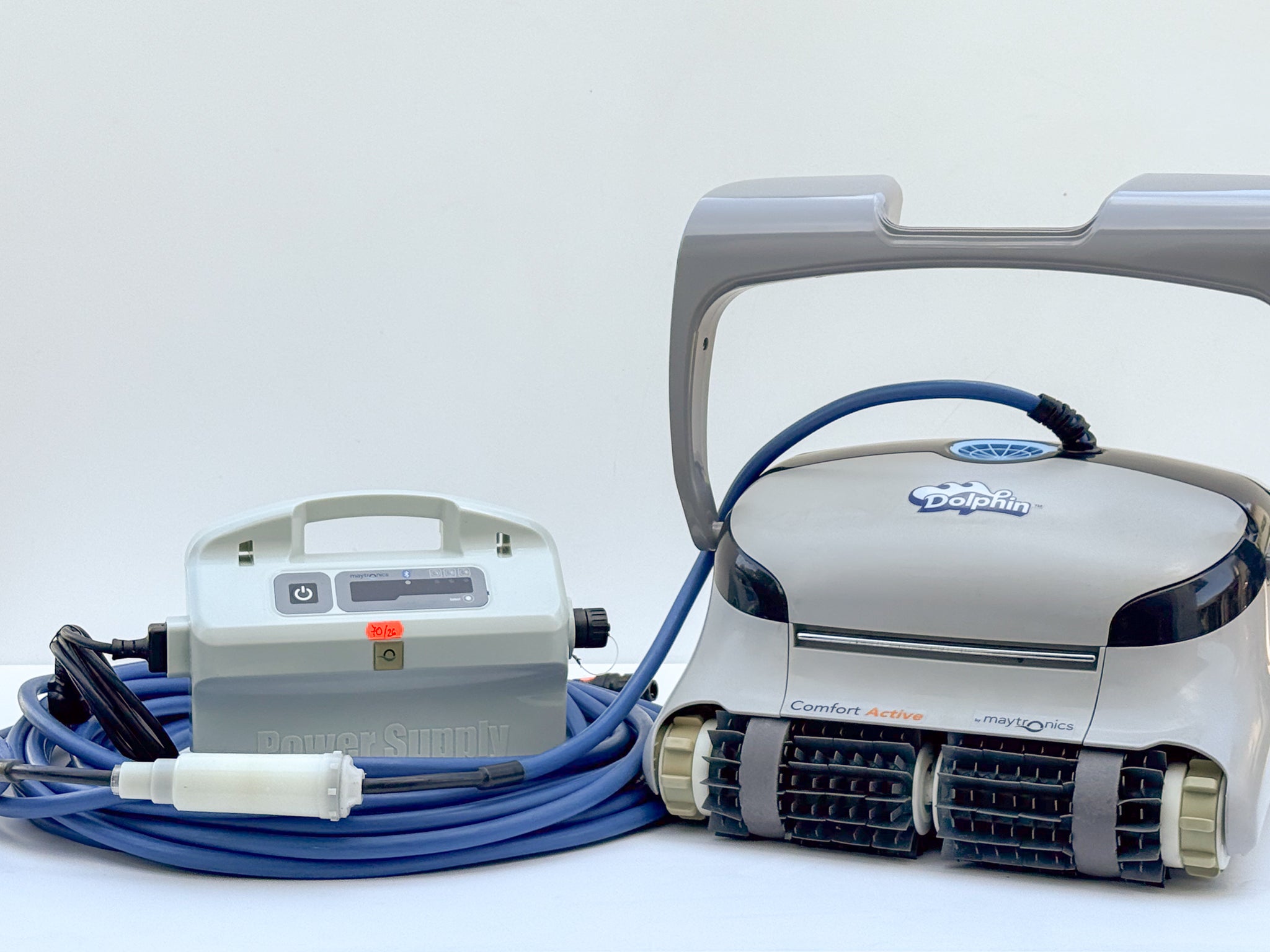 Dolphin Maytronics Comfort Active Pool Robot