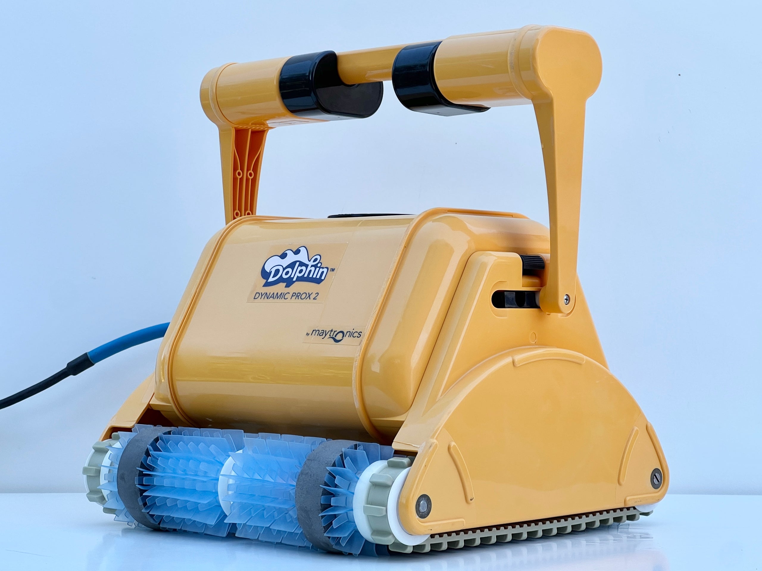 Dolphin Dynamic Pro x2 Pool Robot