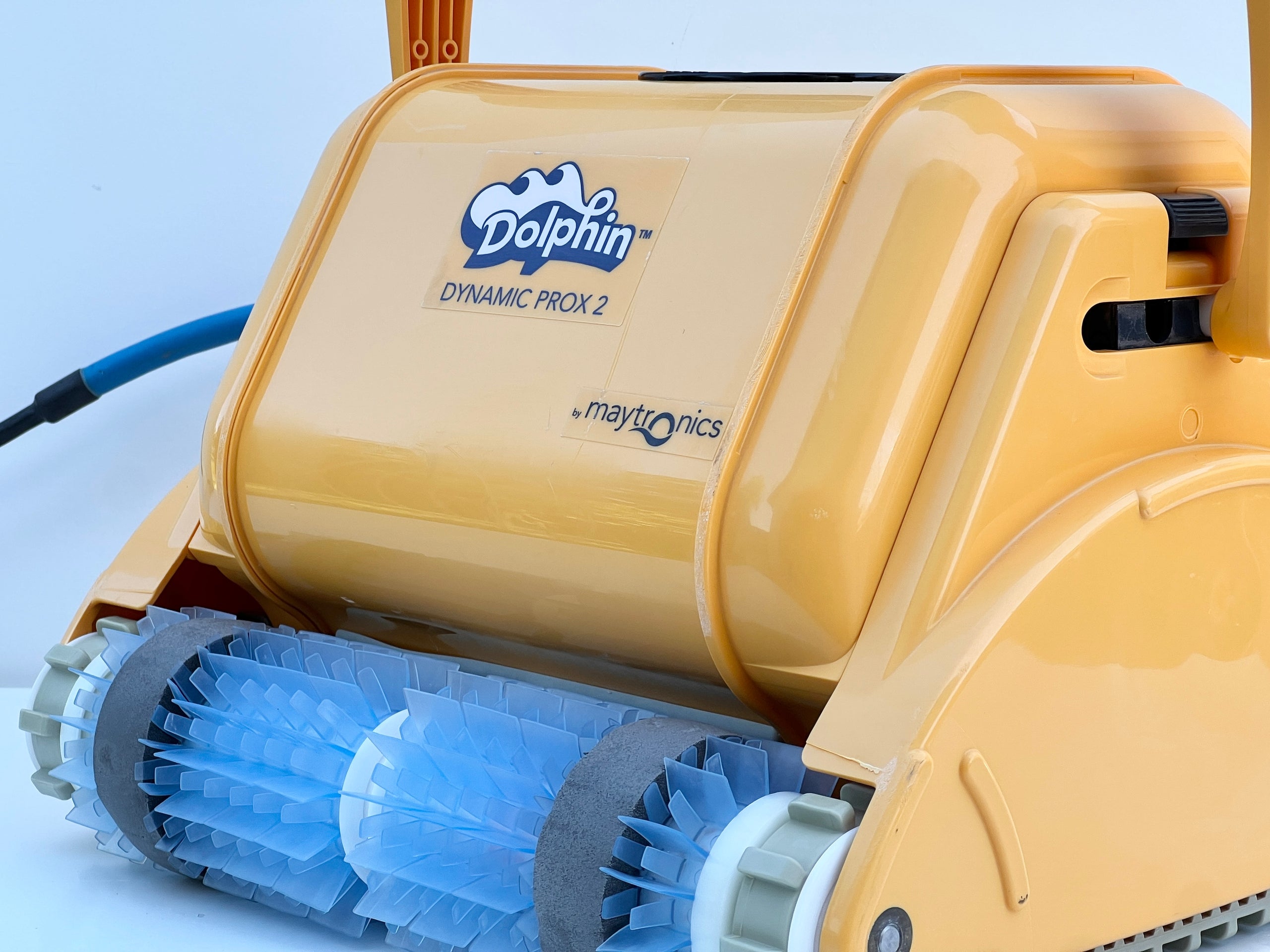 Dolphin Dynamic Pro x2 Pool Robot