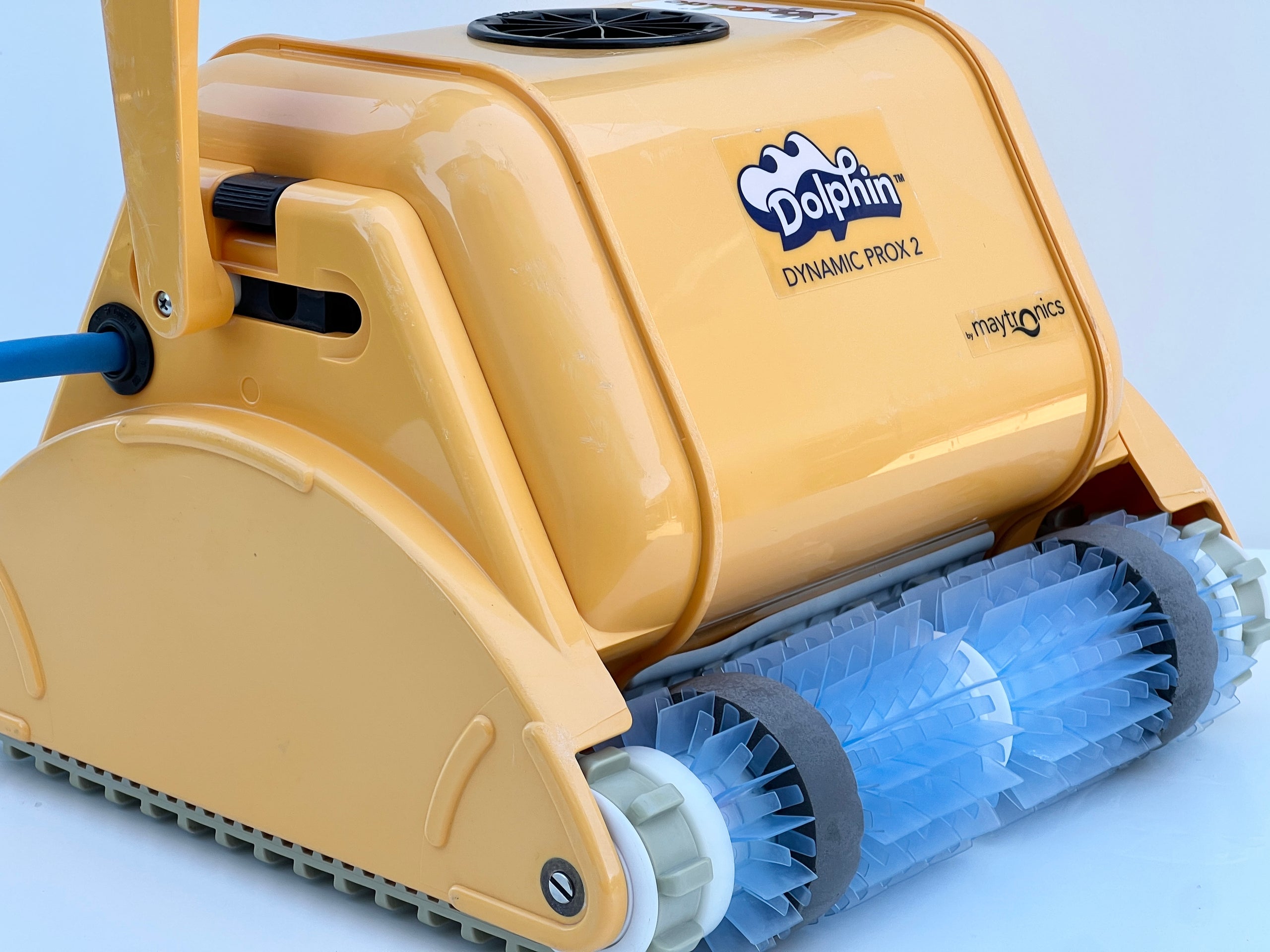 Dolphin Dynamic Pro x2 Pool Robot