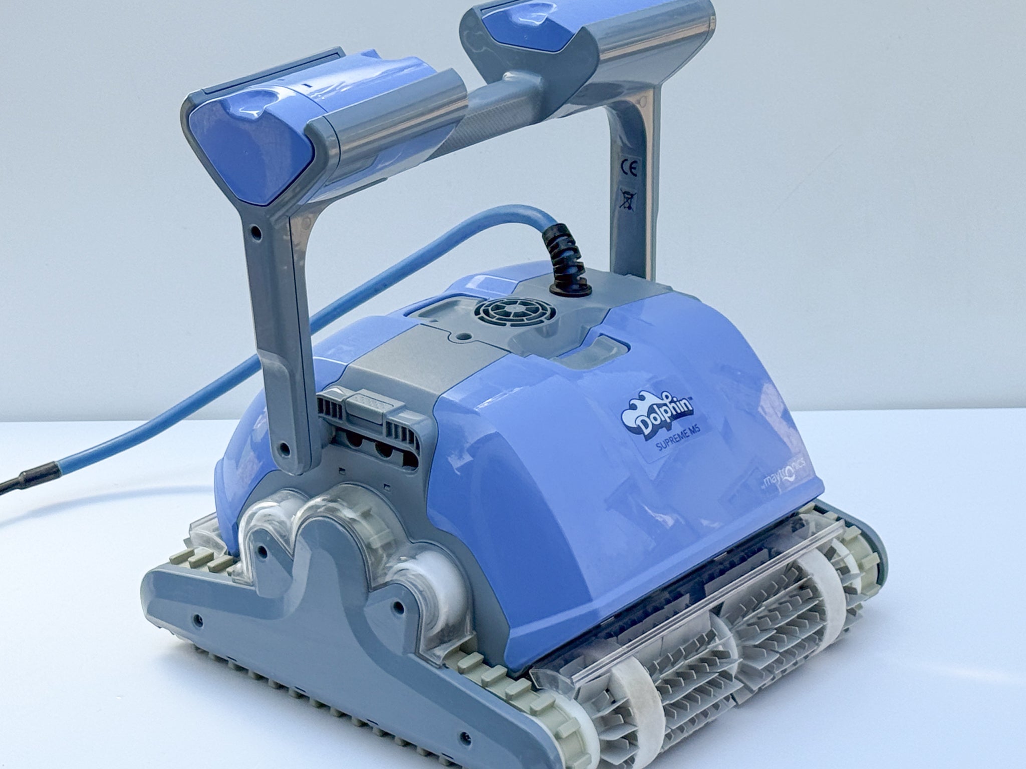 Dolphin Maytronics Supreme M5 Pool Robot
