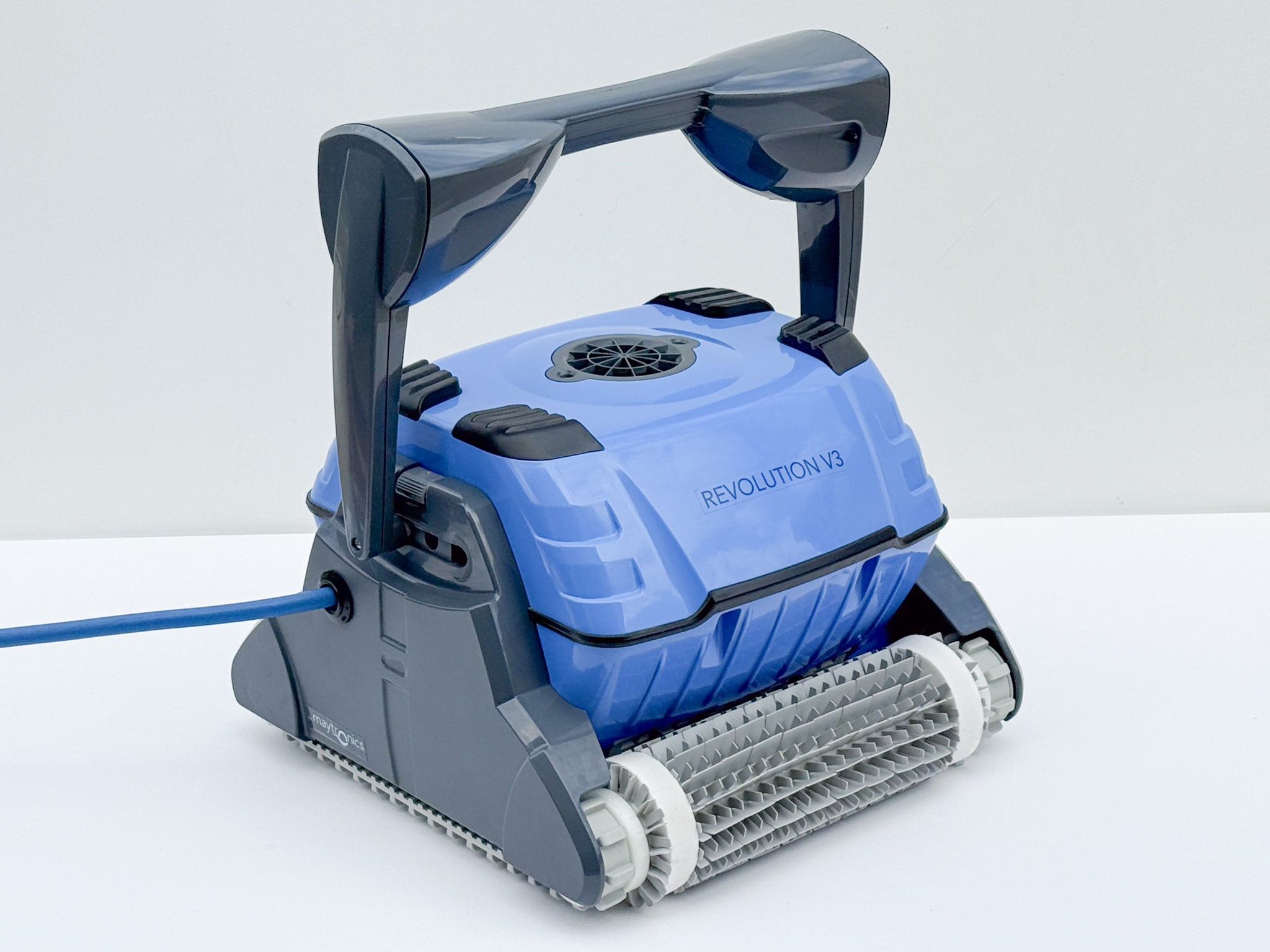 Bazénový robot Dolphin Revolution V3
