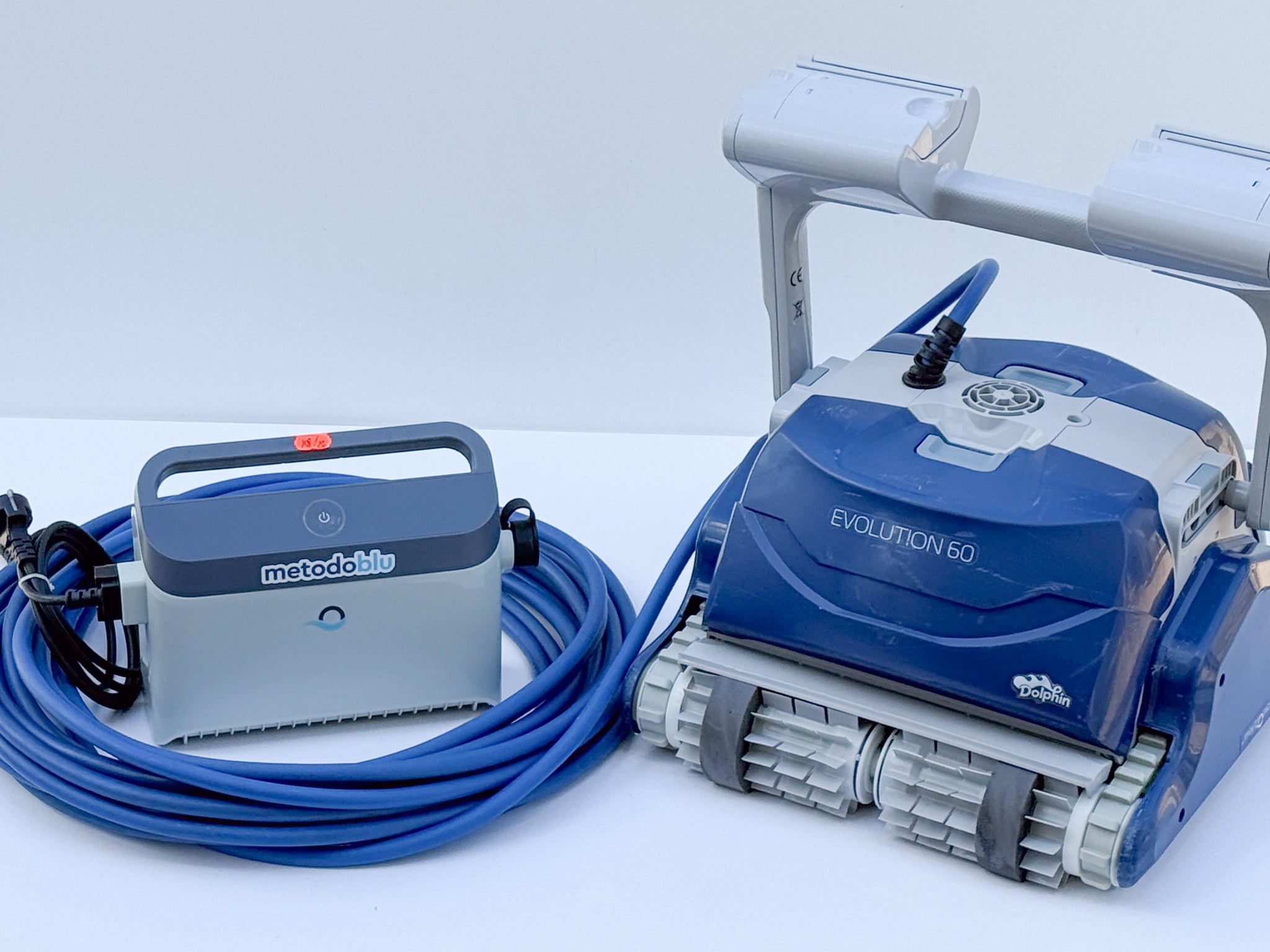 Dolphin Evolution 60 Pool Robot