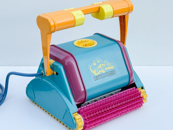 Dolphin Diagnostic Pool Robot