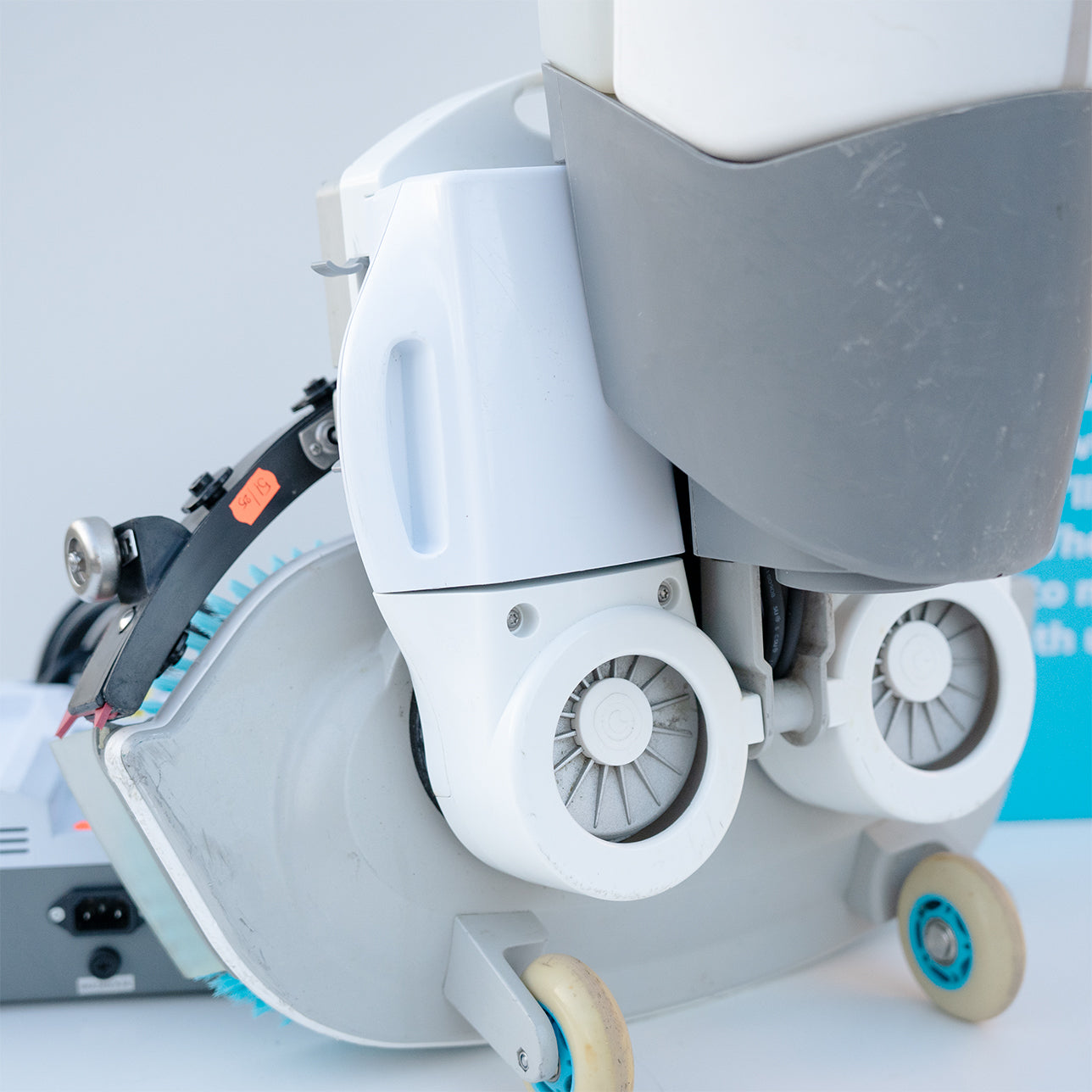 I-mop XL Floor Scrubber Dryer