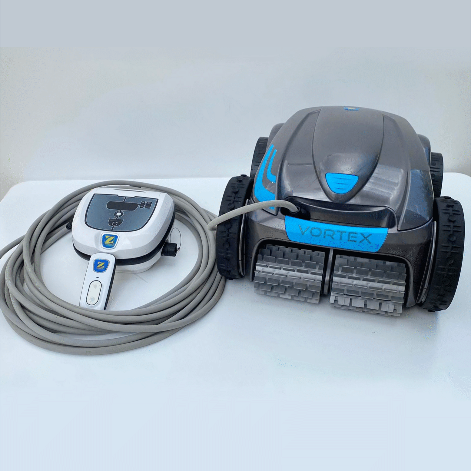 Robot pool cleaner Zodiac Vortex 4 (With Remote Control)